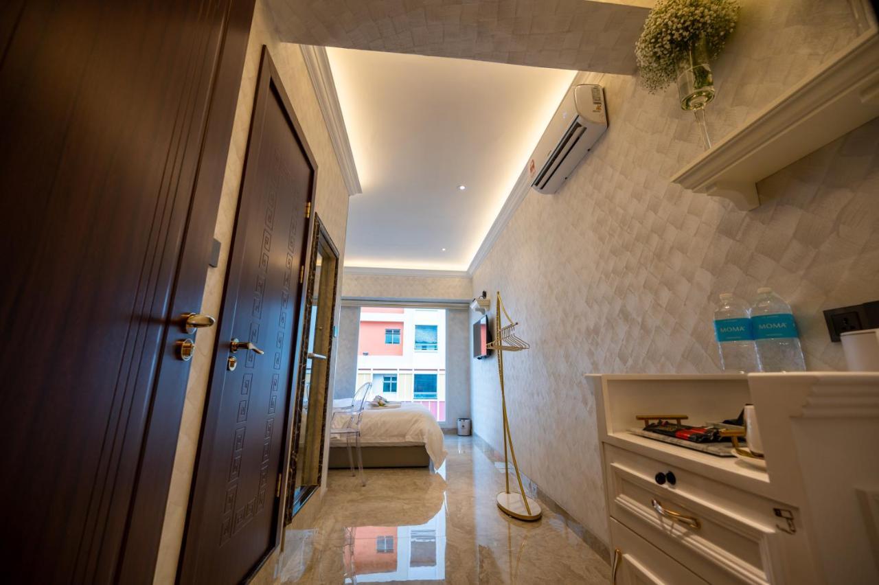 Acj @ Beside Cititel Hotel 4*